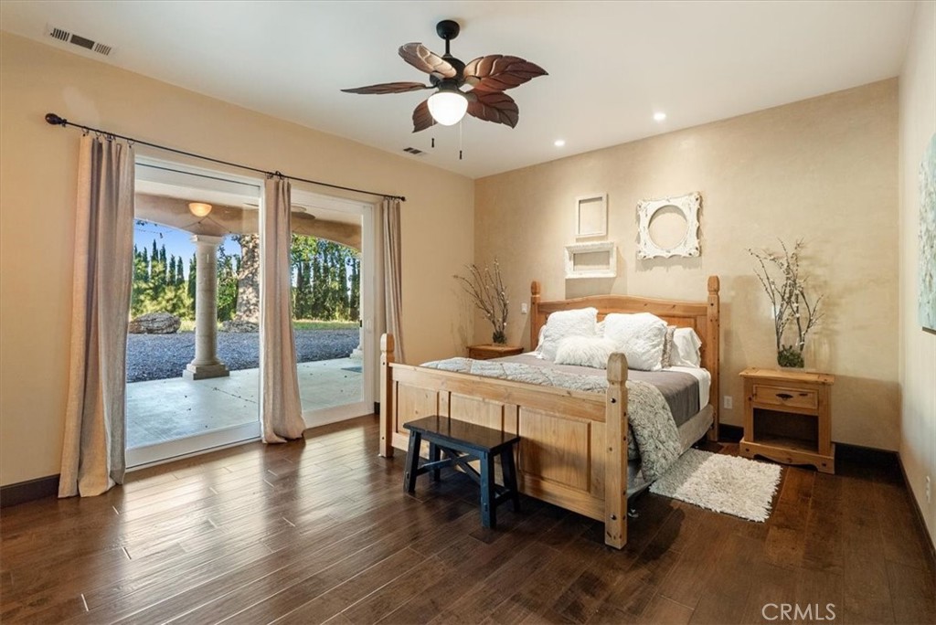 5250 , 5260 Vineyard