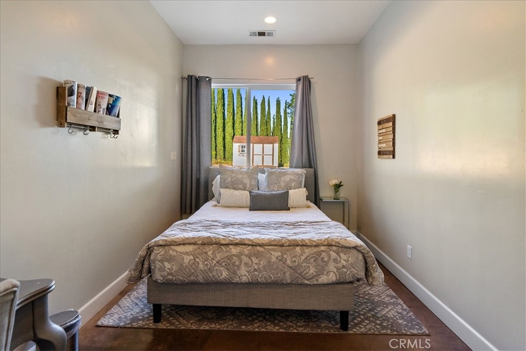 5250 , 5260 Vineyard