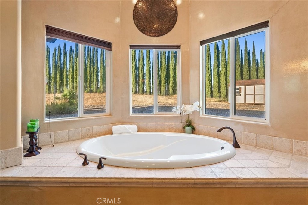 5250 , 5260 Vineyard