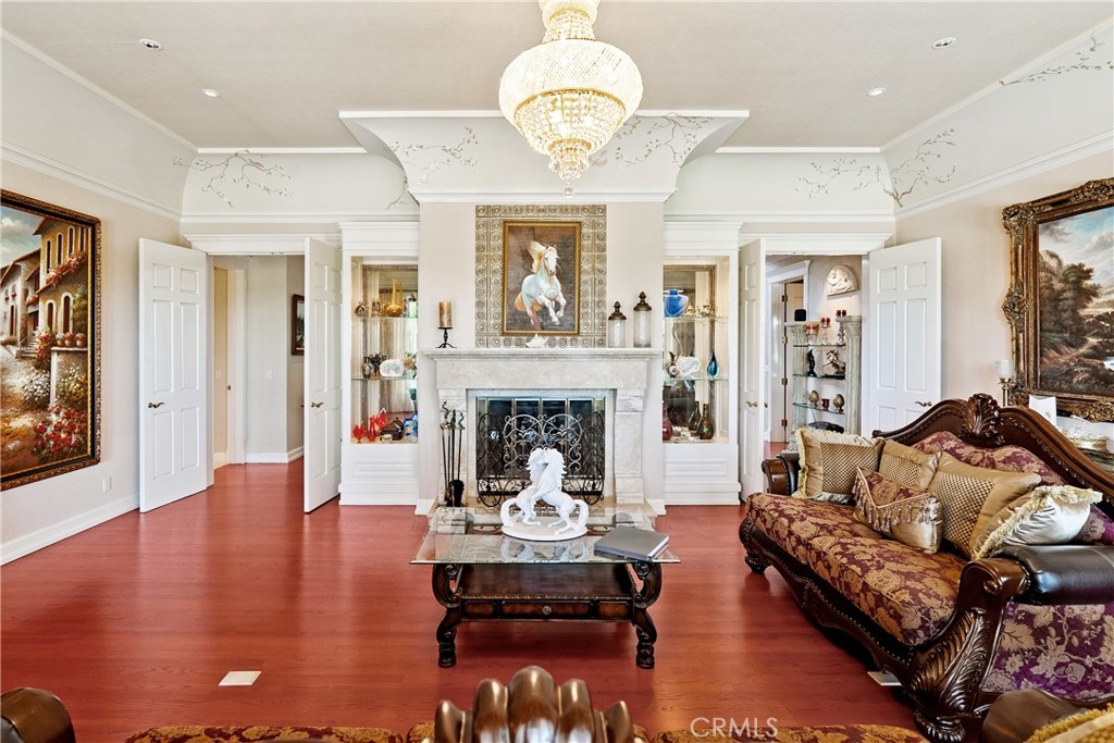 5405 Vineyard Drive