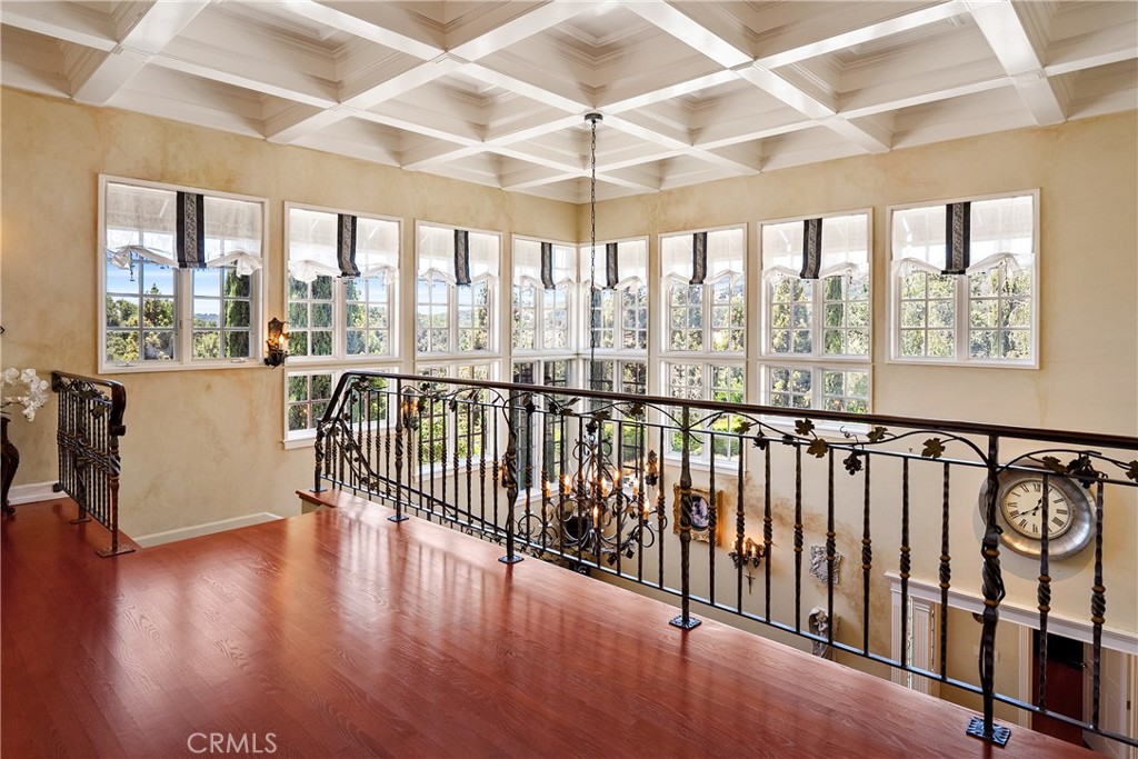 5405 Vineyard Drive
