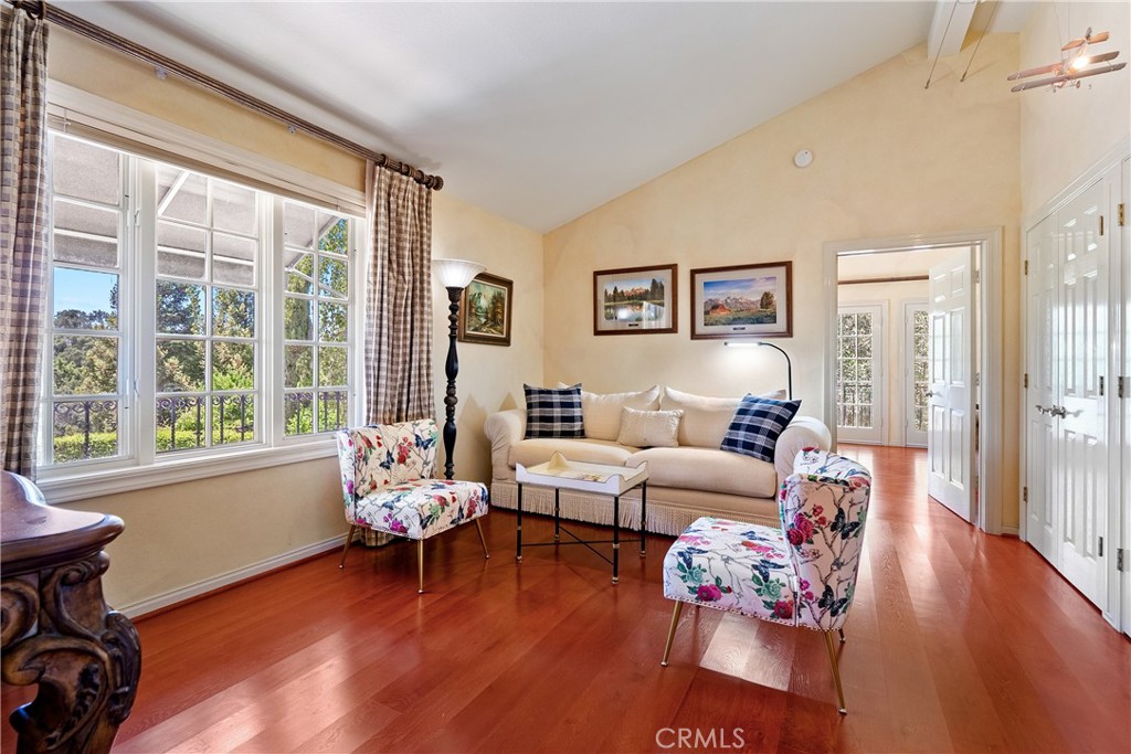 5405 Vineyard Drive