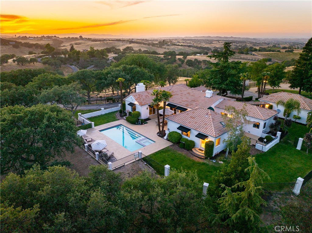 6275 Twin Canyon
