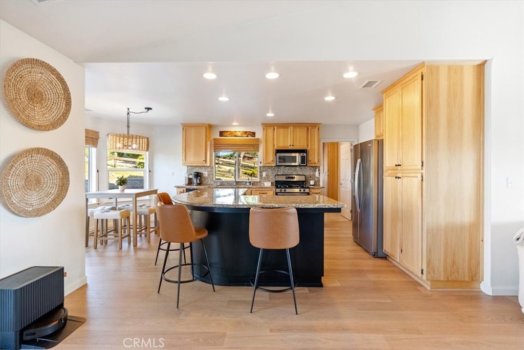 6275 Twin Canyon