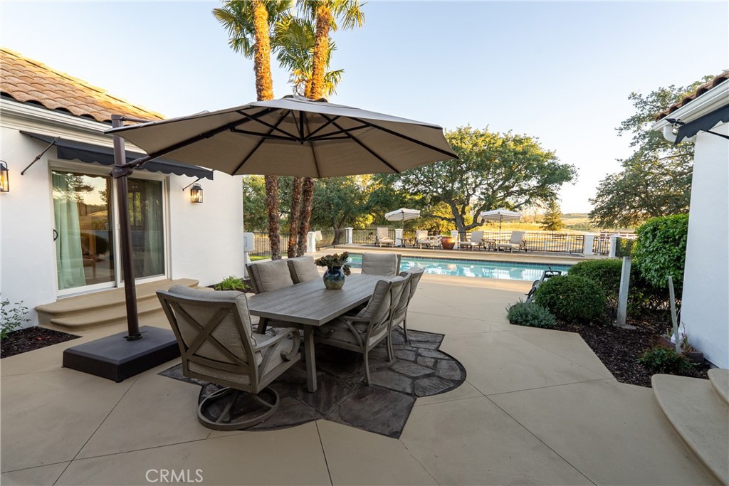 6275 Twin Canyon