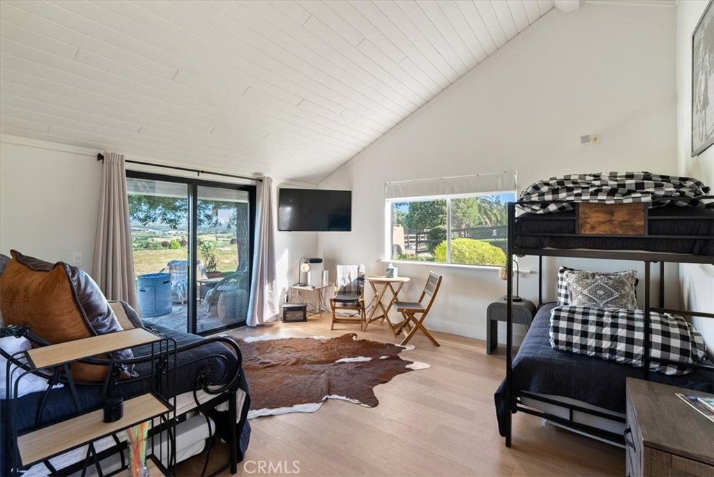 6275 Twin Canyon