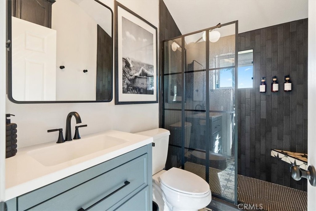 6275 Twin Canyon