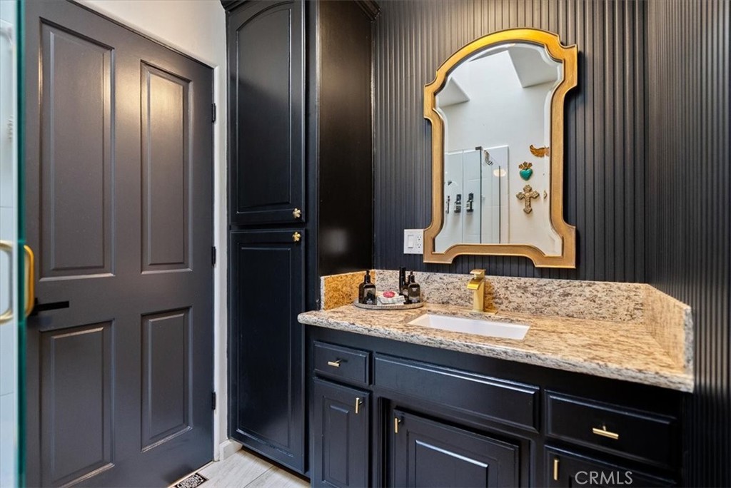 6275 Twin Canyon