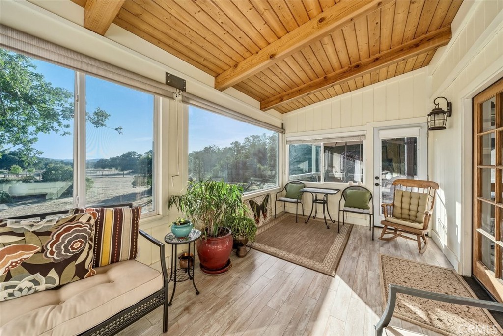 1350 Parkhill