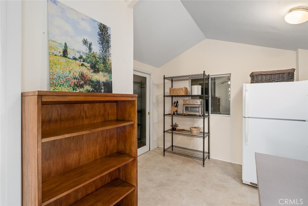 1350 Parkhill