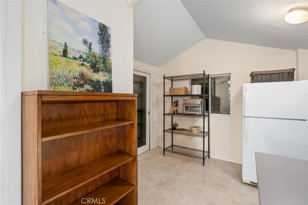 1350 Parkhill
