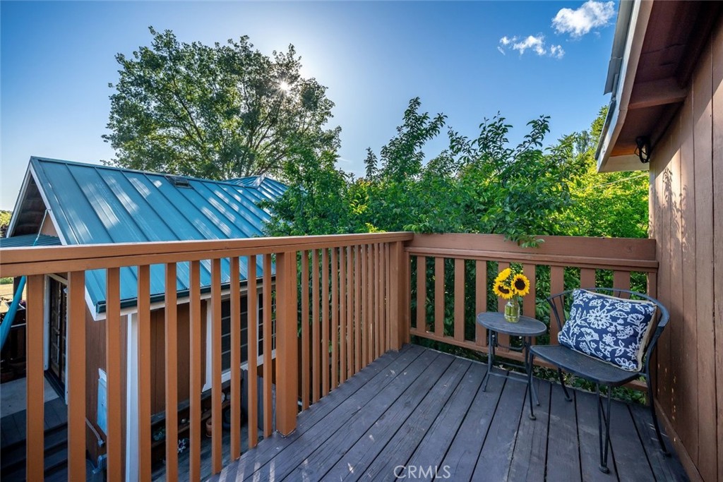 1350 Parkhill