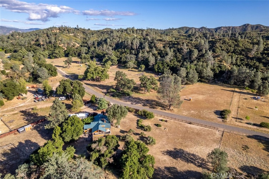 1350 Parkhill