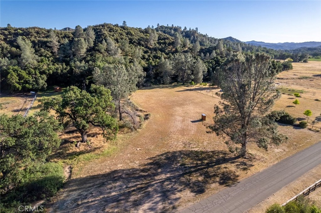 1350 Parkhill