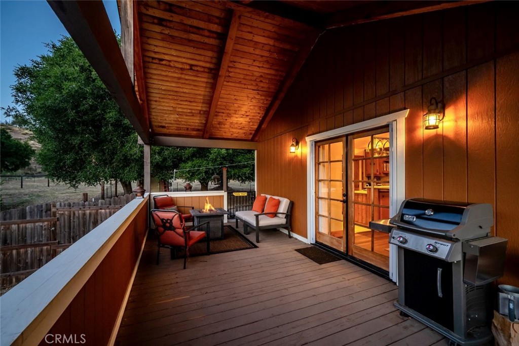 1350 Parkhill