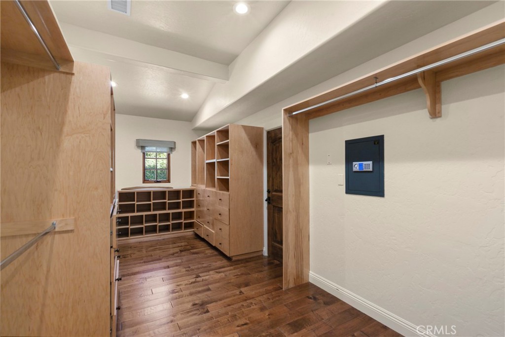 1661 Burnt Rock