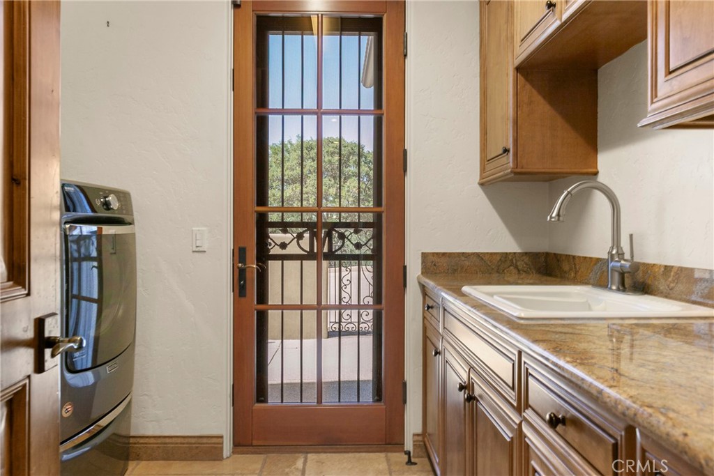 1661 Burnt Rock