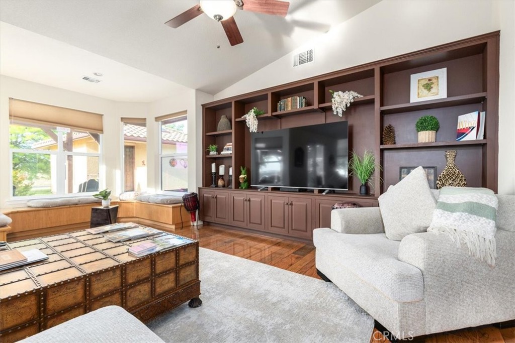 6130 Buckhorn Ridge