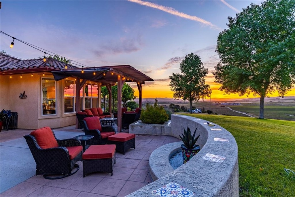 6130 Buckhorn Ridge