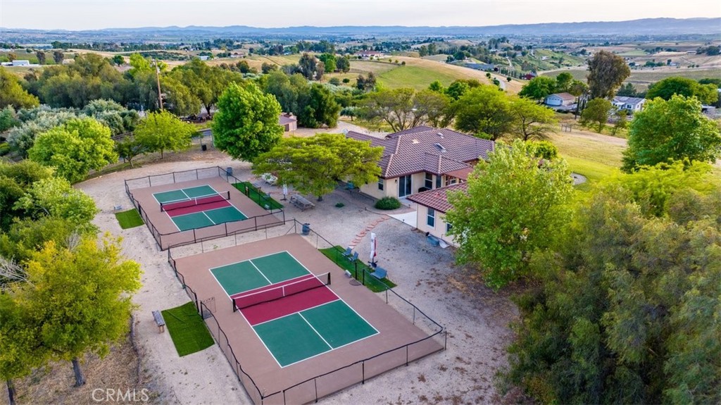 6130 Buckhorn Ridge