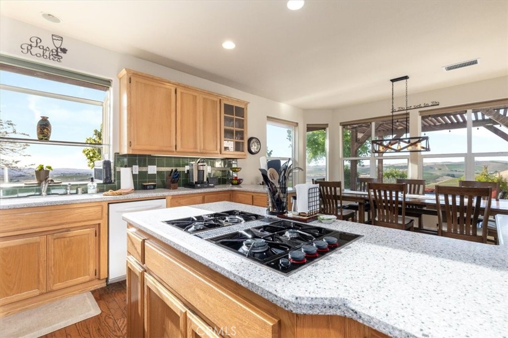 6130 Buckhorn Ridge