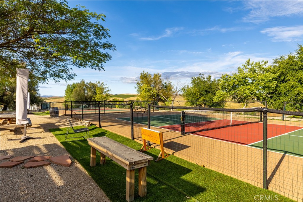 6130 Buckhorn Ridge