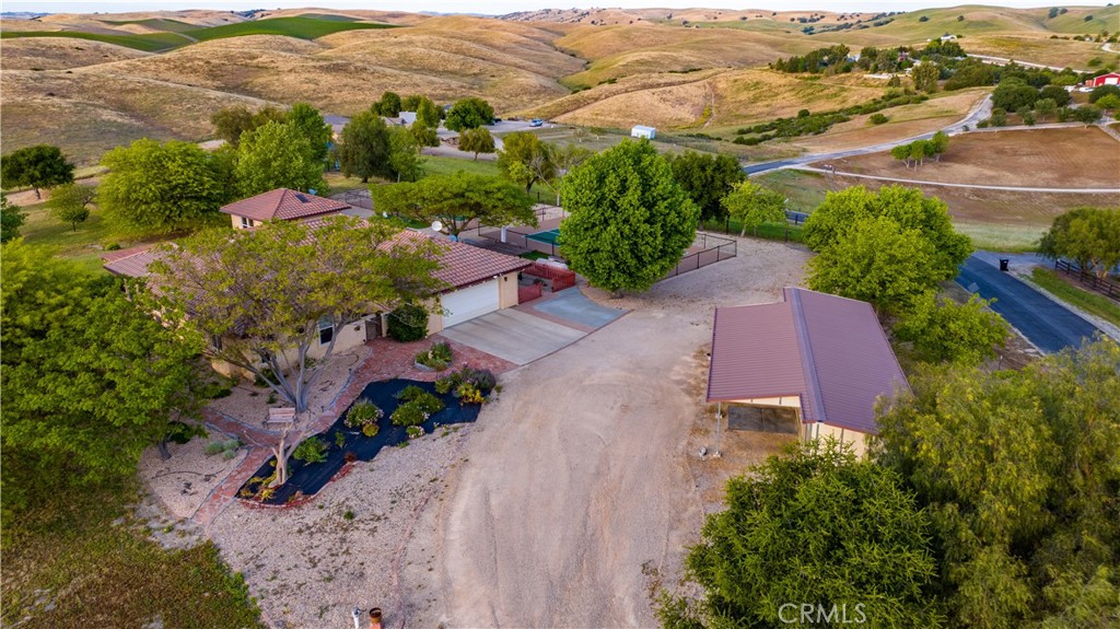 6130 Buckhorn Ridge