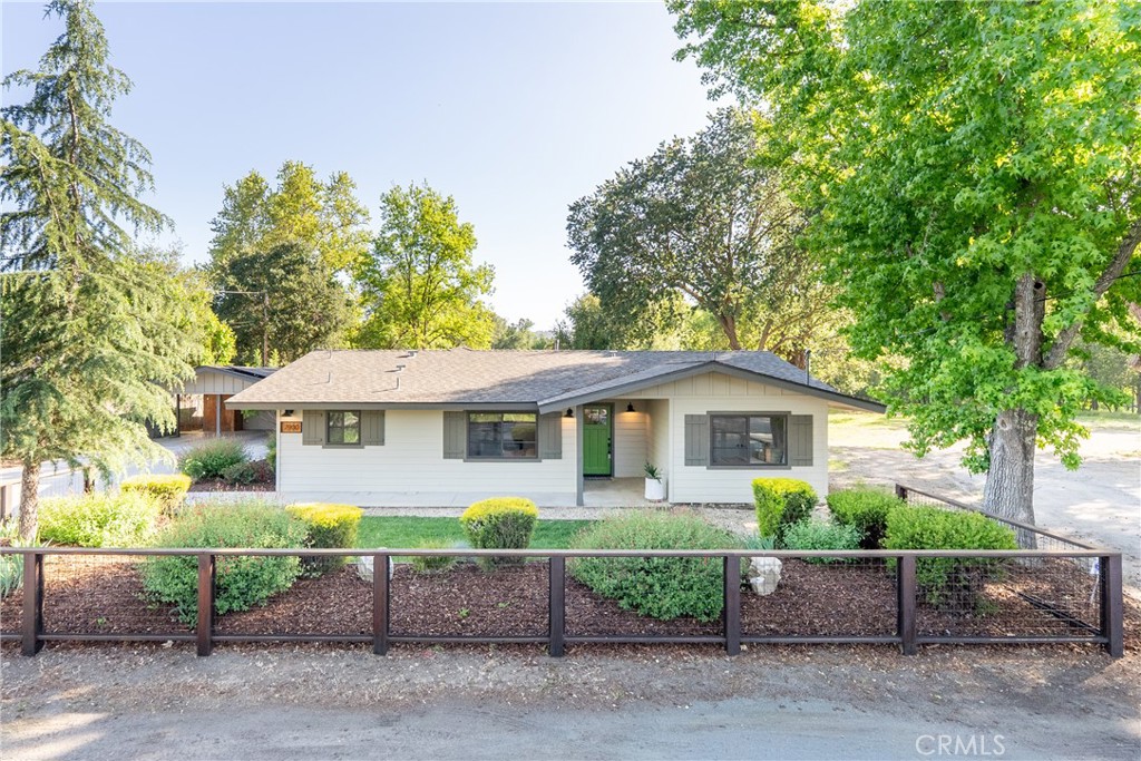 7900 Portola