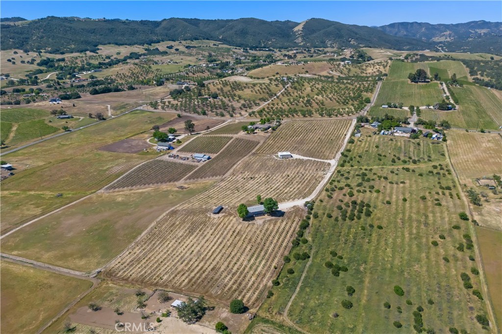 5720 Serrano