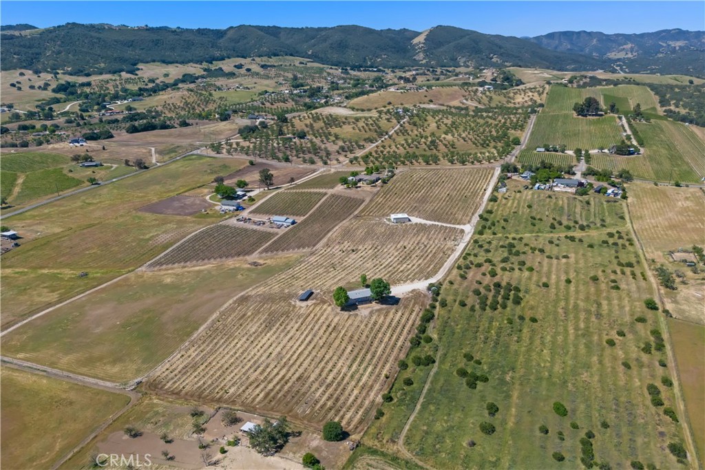 5720 Serrano