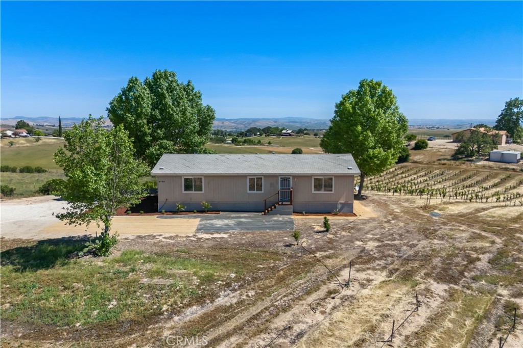 5720 Serrano
