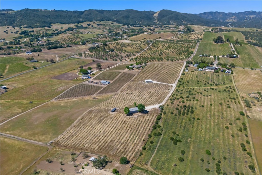 5720 Serrano