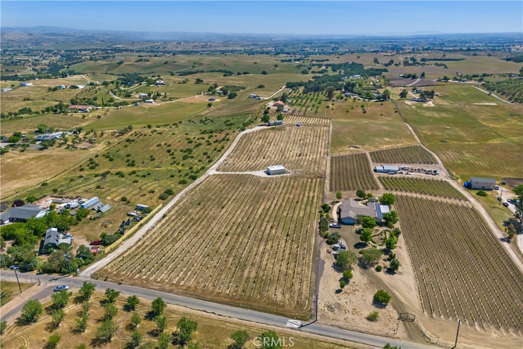 5720 Serrano