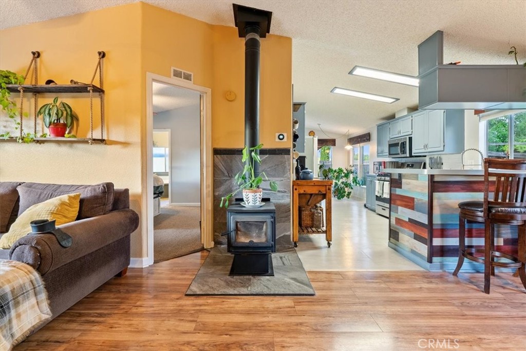 3775 E Highway 41