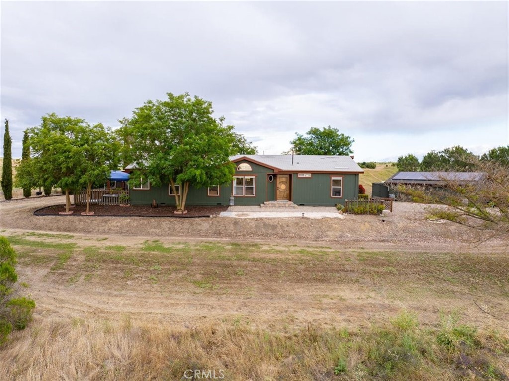 3775 E Highway 41