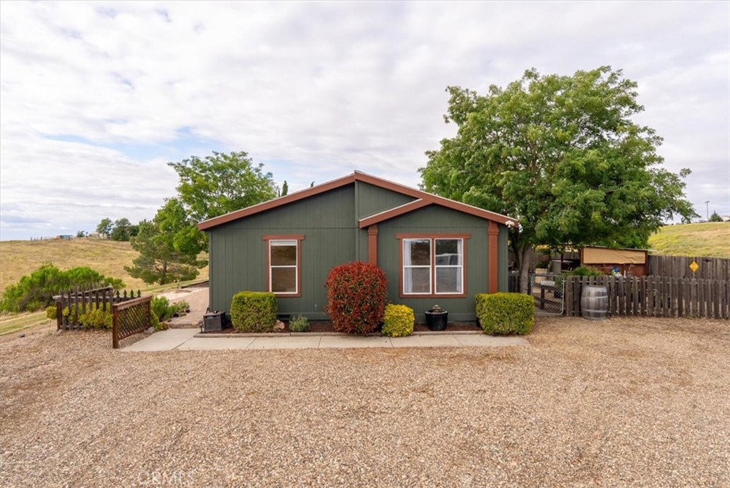 3775 E Highway 41