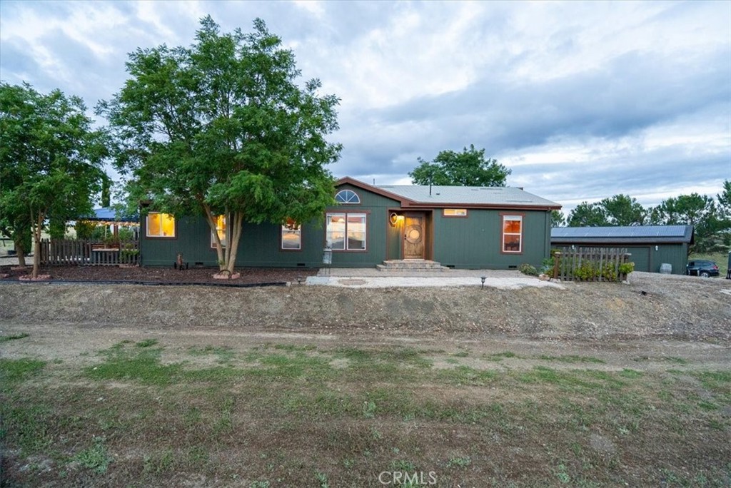 3775 E Highway 41