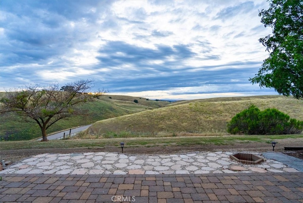 3775 E Highway 41