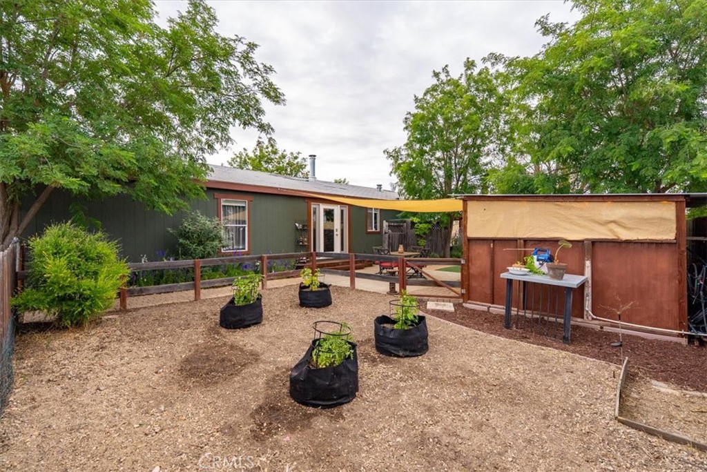 3775 E Highway 41