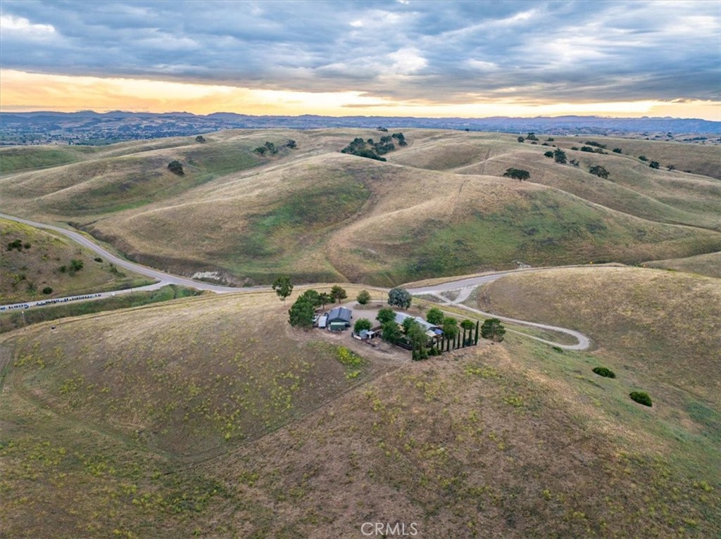 3775 E Highway 41