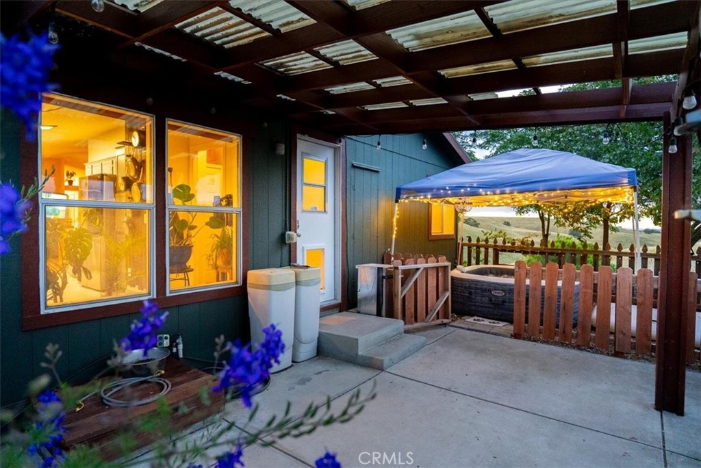 3775 E Highway 41