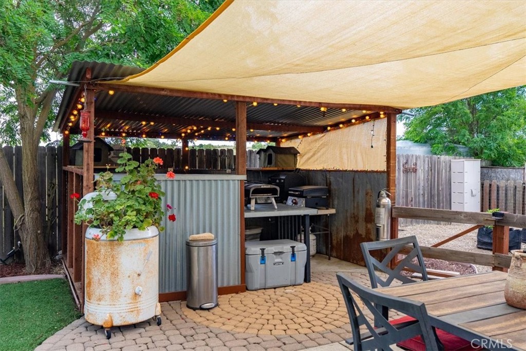 3775 E Highway 41