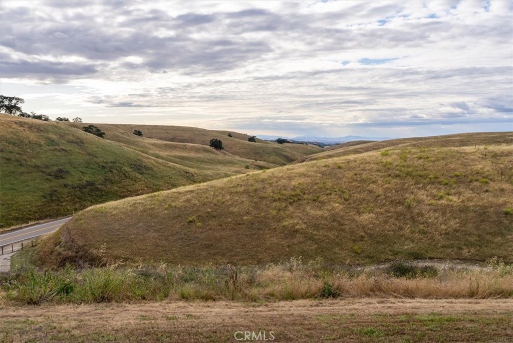 3775 E Highway 41
