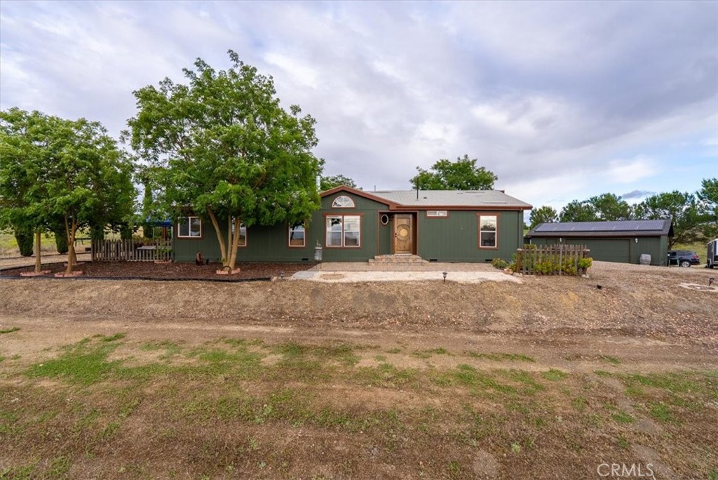 3775 E Highway 41