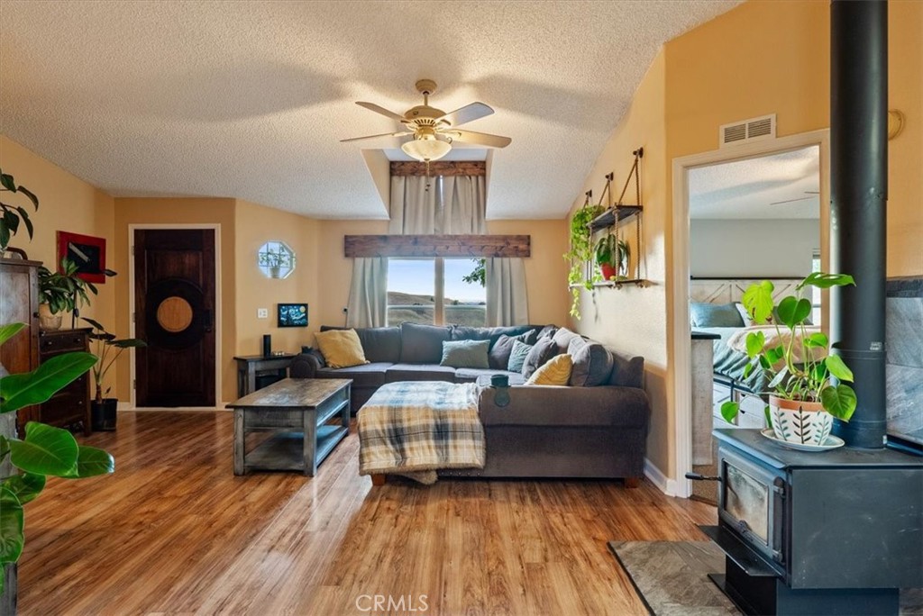 3775 E Highway 41