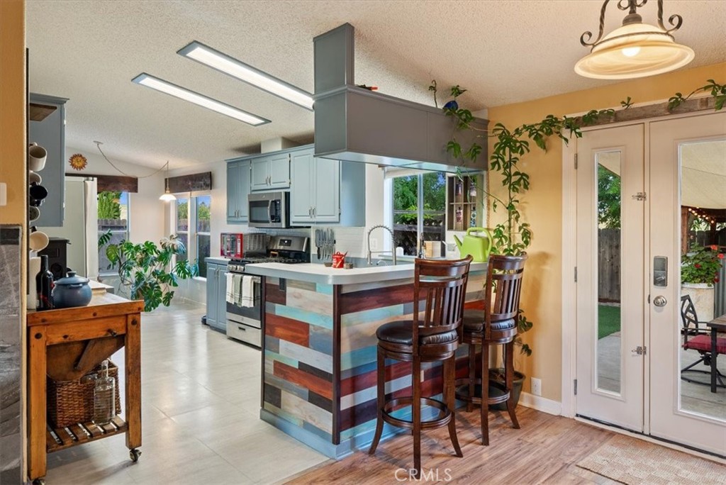 3775 E Highway 41