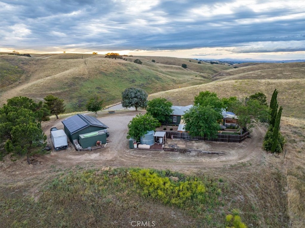 3775 E Highway 41