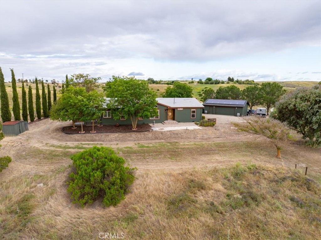 3775 E Highway 41