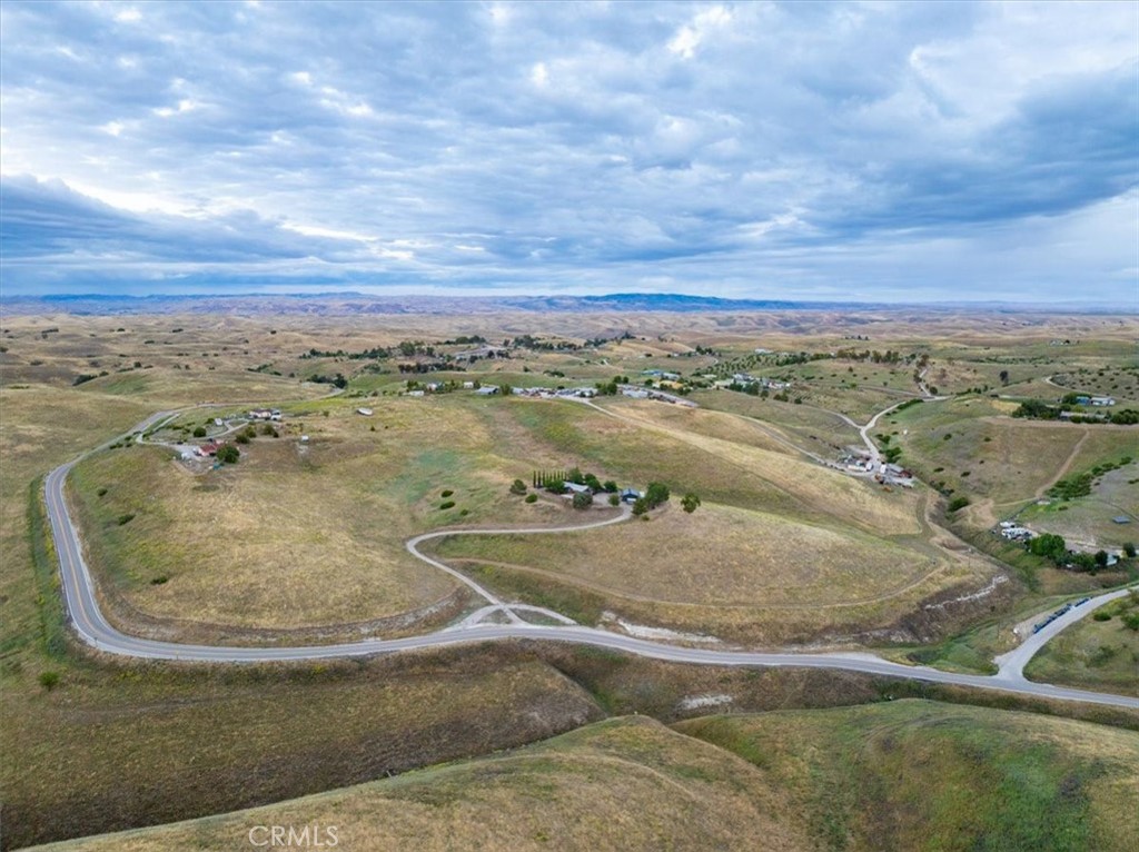 3775 E Highway 41