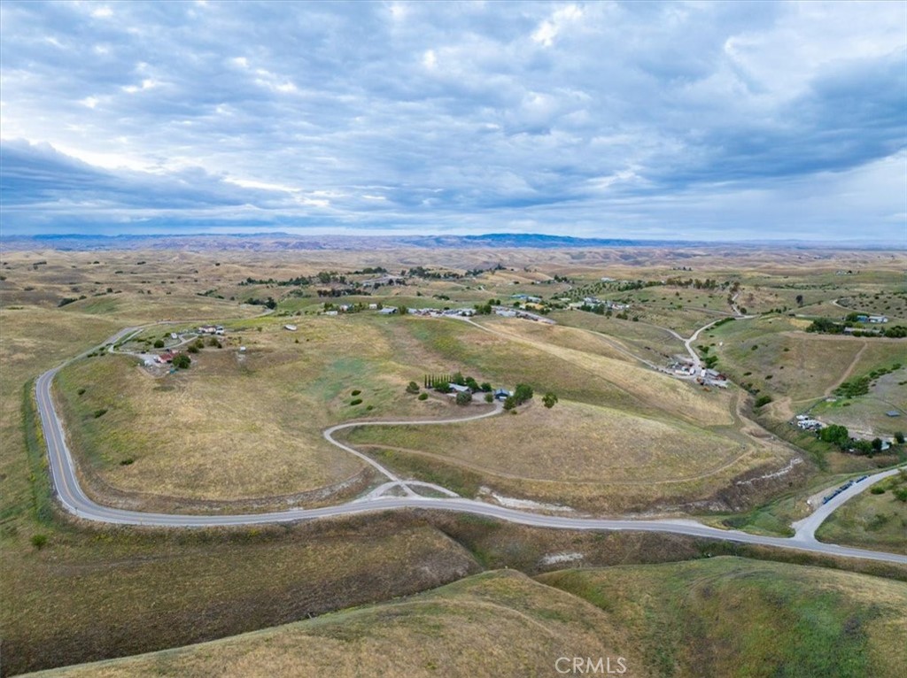 3775 E Highway 41